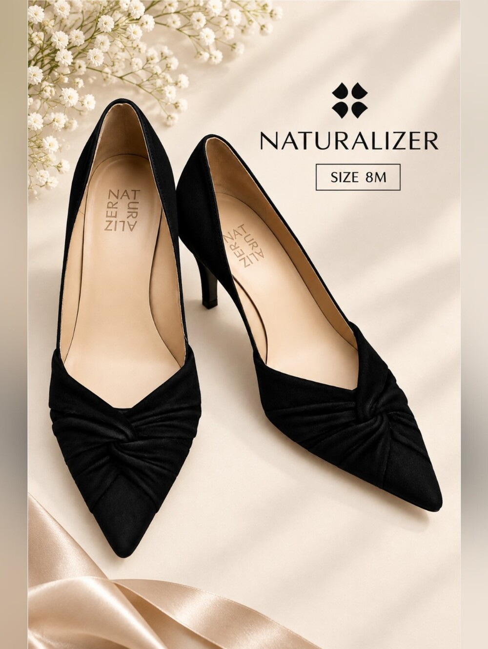 Naturalizer Minimalist Black Heeled Pumps, Size 8M